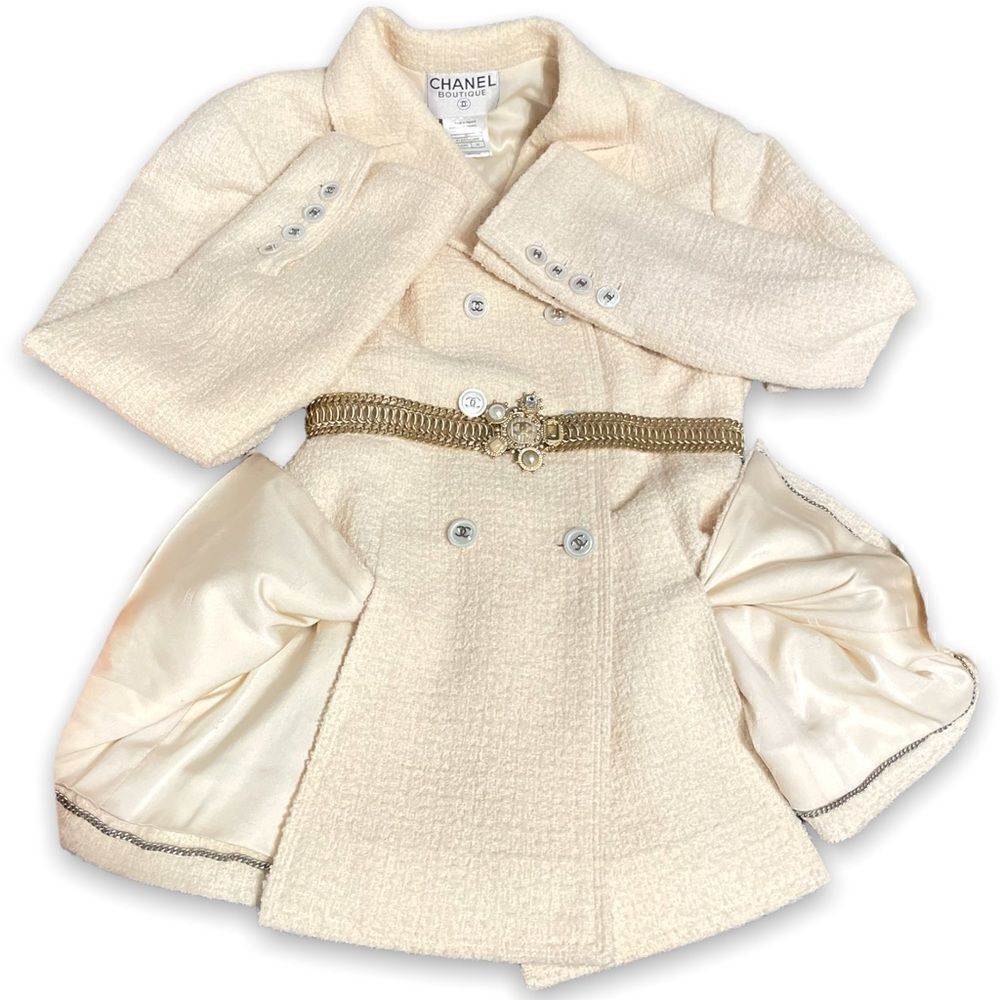 ❤️SOLD❤️Vintage CHANEL Tweed Pleated Blazer with inner chainlink lower trim